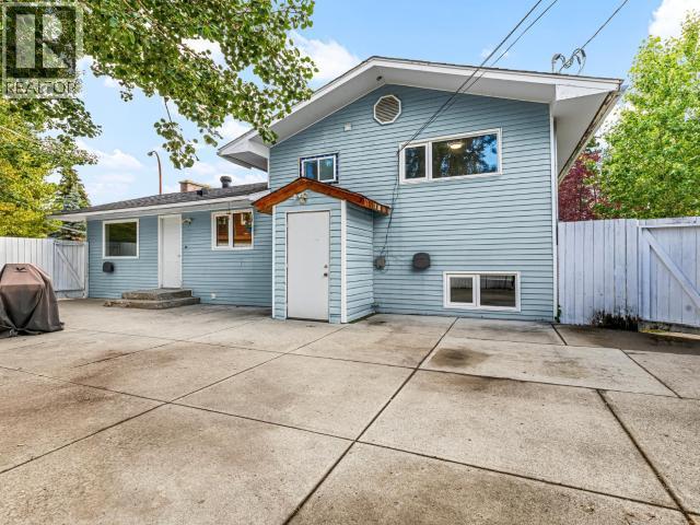 30 TAKHINI AVE photo 23