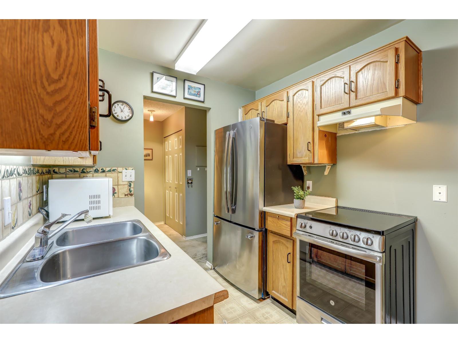 206 1473 Blackwood Street, White Rock, British Columbia  V4B 3V6 - Photo 11 - R3141797