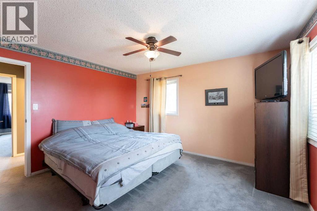 118 Mckechney Avenue, Diamond City, Alberta  T0K 0T0 - Photo 12 - A2337478