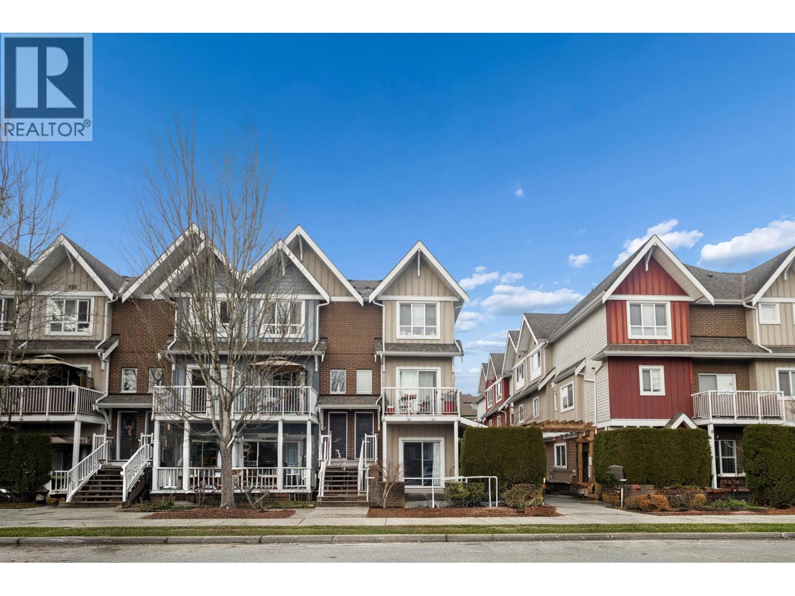 201 1661 FRASER AVENUE, Port Coquitlam, British Columbia