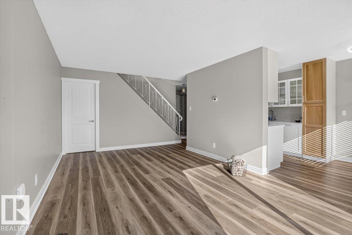 #205 11429 124 ST NW