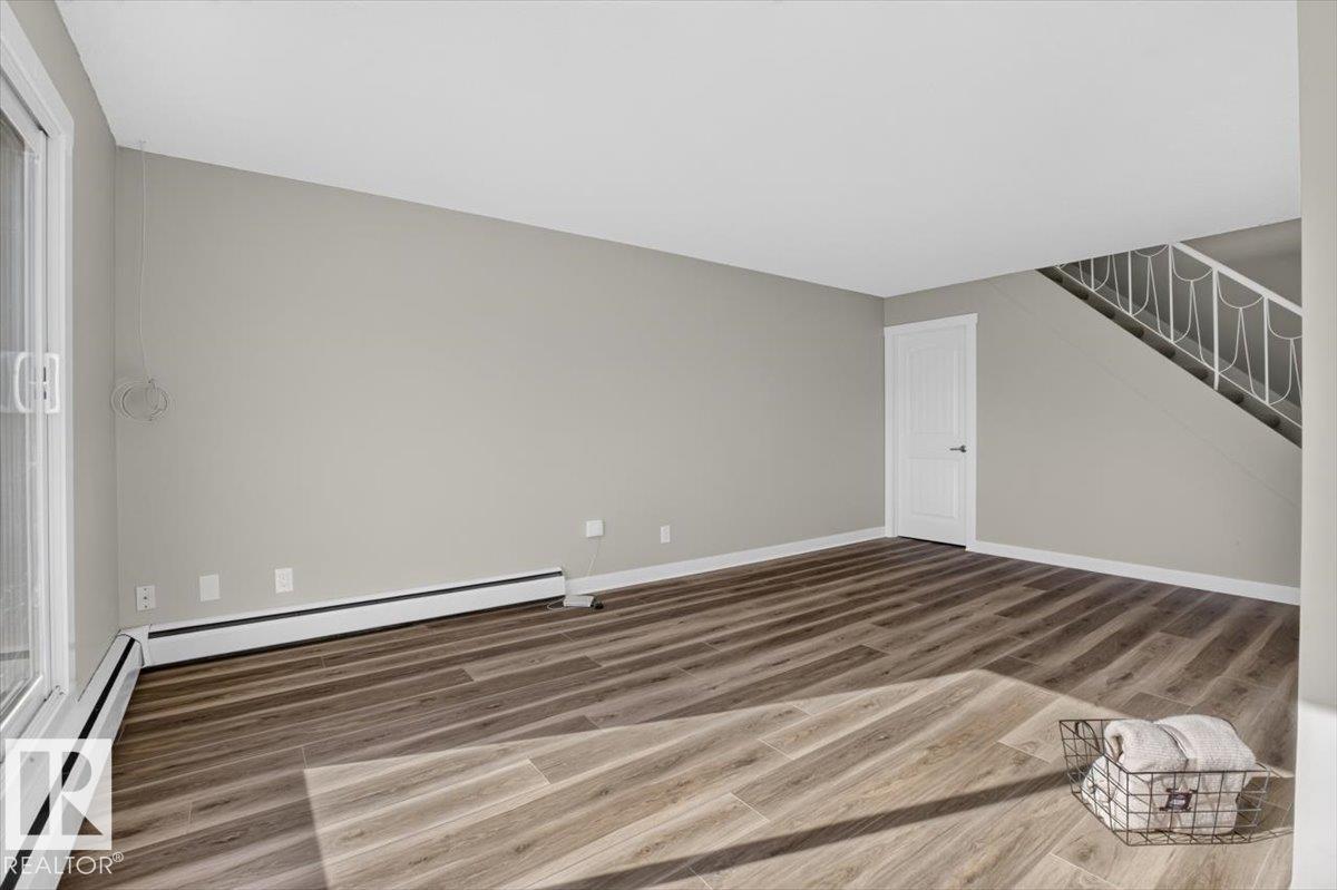 #205 11429 124 ST NW