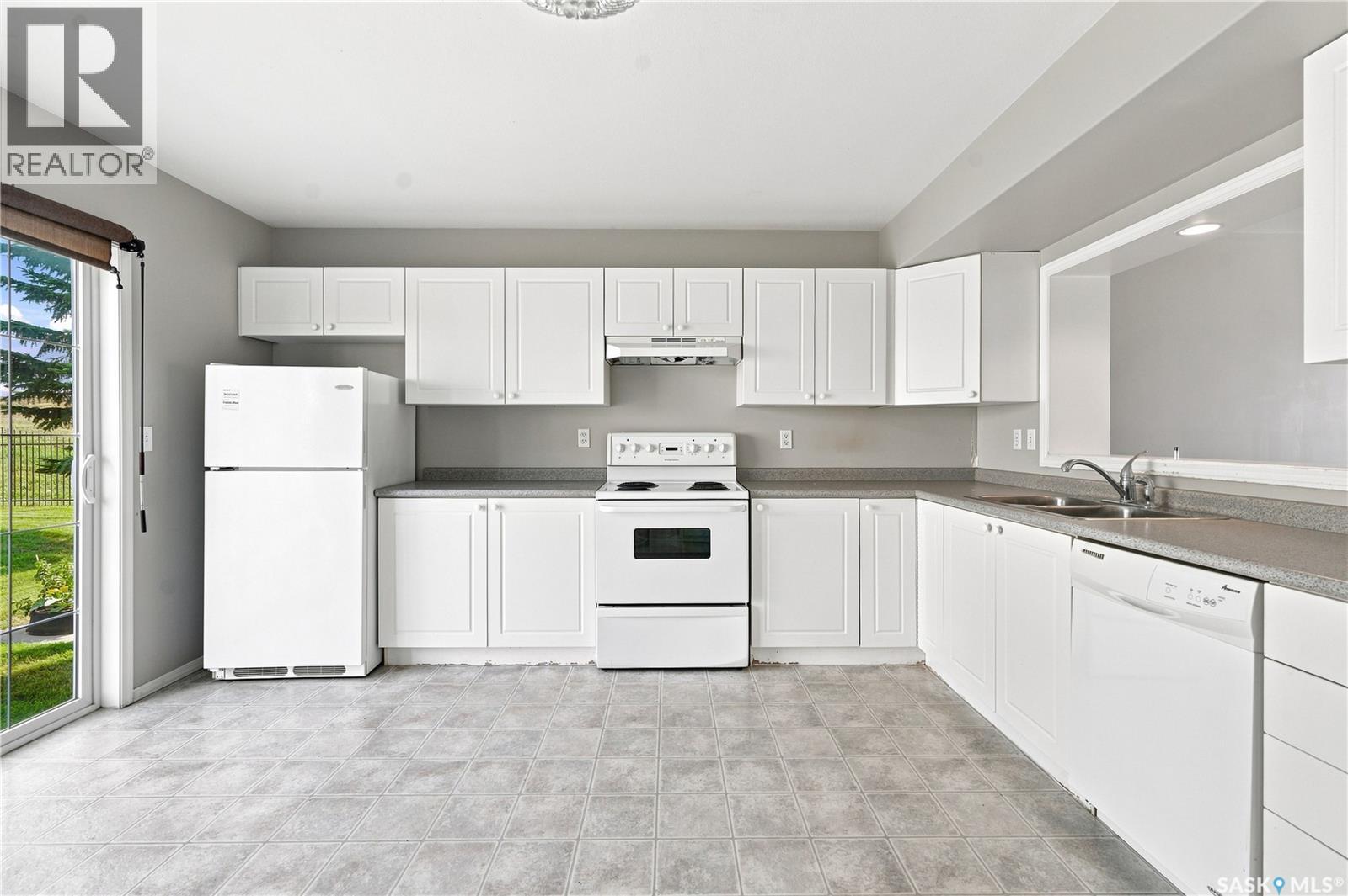 106 663 Beckett Crescent, Saskatoon, Saskatchewan  S7N 4X2 - Photo 8 - SK046057
