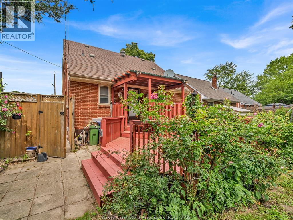 2187 Girardot, Windsor, Ontario  N9B 1R3 - Photo 45 - 26020288