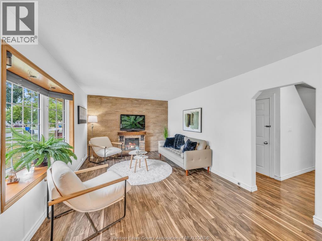 2187 Girardot, Windsor, Ontario  N9B 1R3 - Photo 7 - 26020288