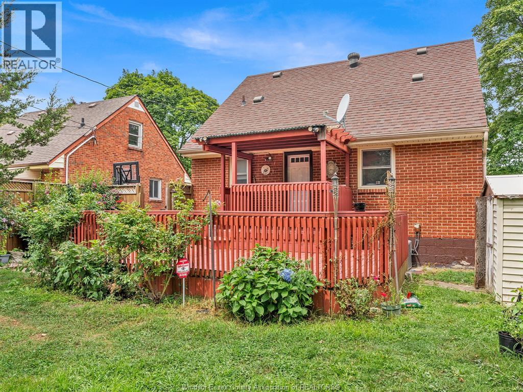 2187 Girardot, Windsor, Ontario  N9B 1R3 - Photo 48 - 26020288