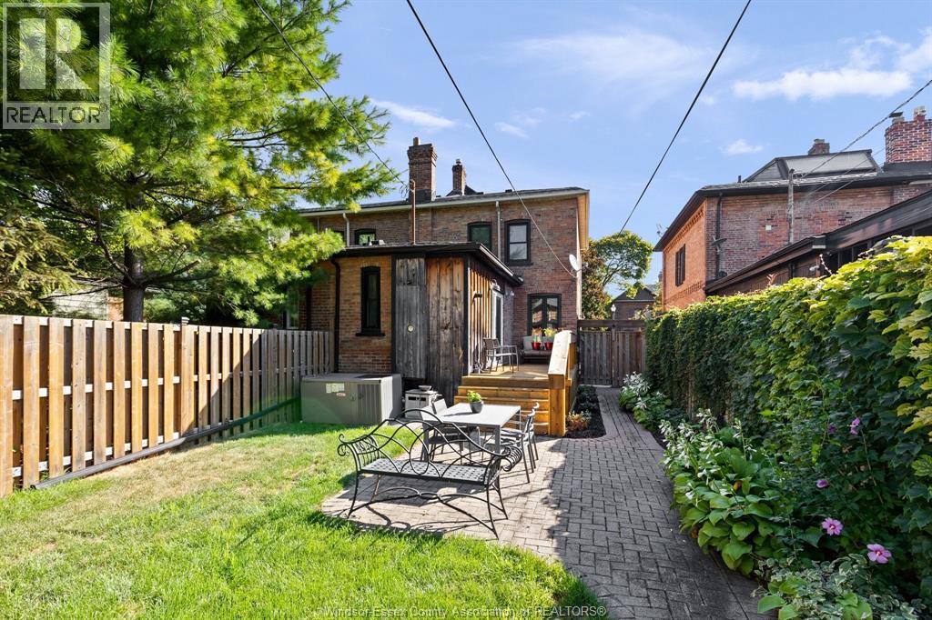 853 Monmouth, Windsor, Ontario  N8Y 3L5 - Photo 17 - 26020209
