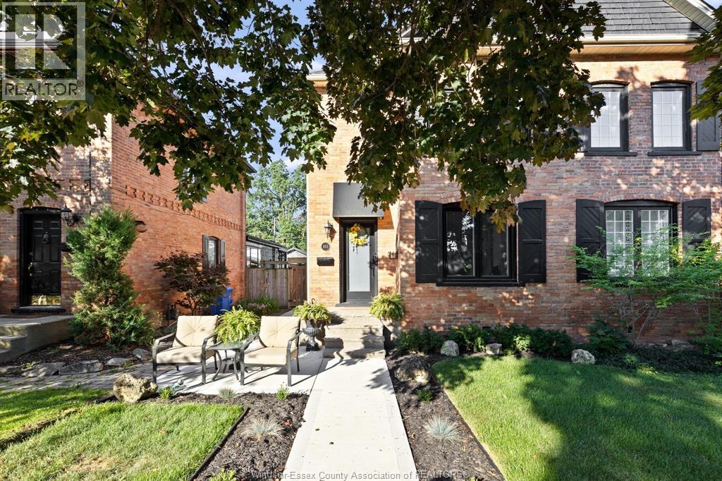 853 Monmouth, Windsor, Ontario  N8Y 3L5 - Photo 2 - 26020209