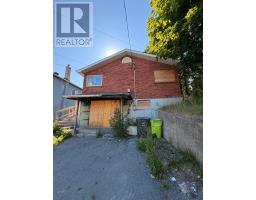 543 North, Sault Ste. Marie, Ontario