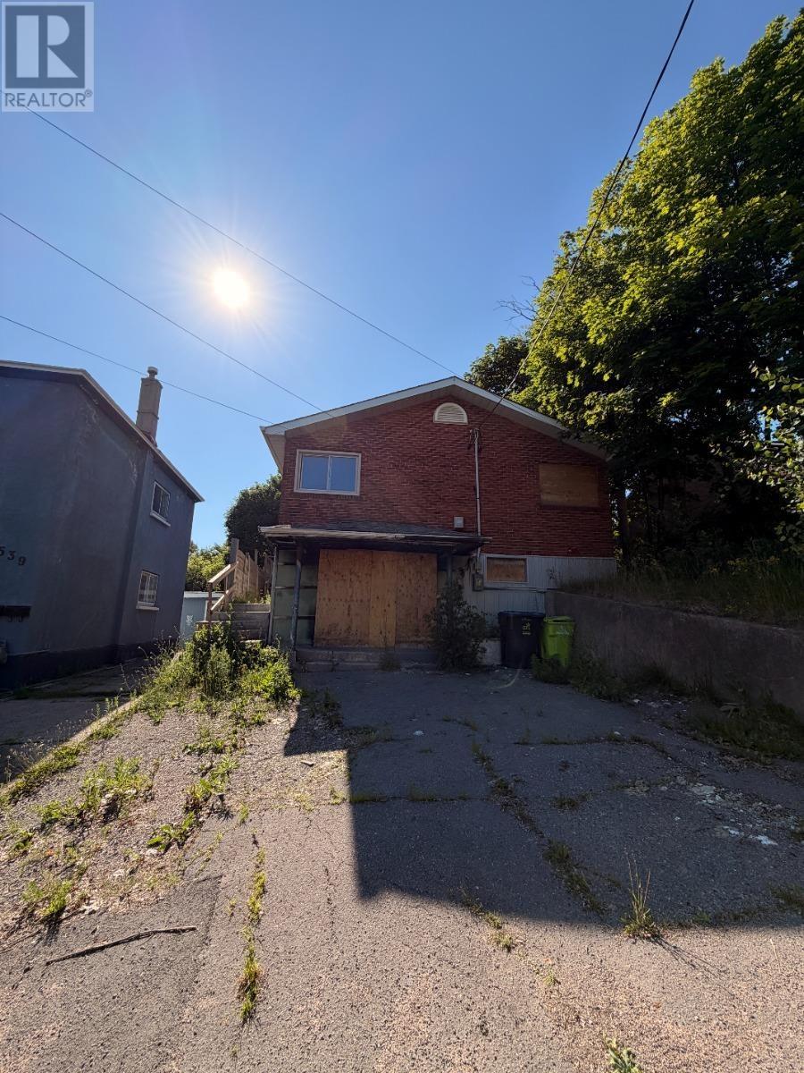 543 North, Sault Ste. Marie, Ontario  P6B 2B7 - Photo 3 - SM261753