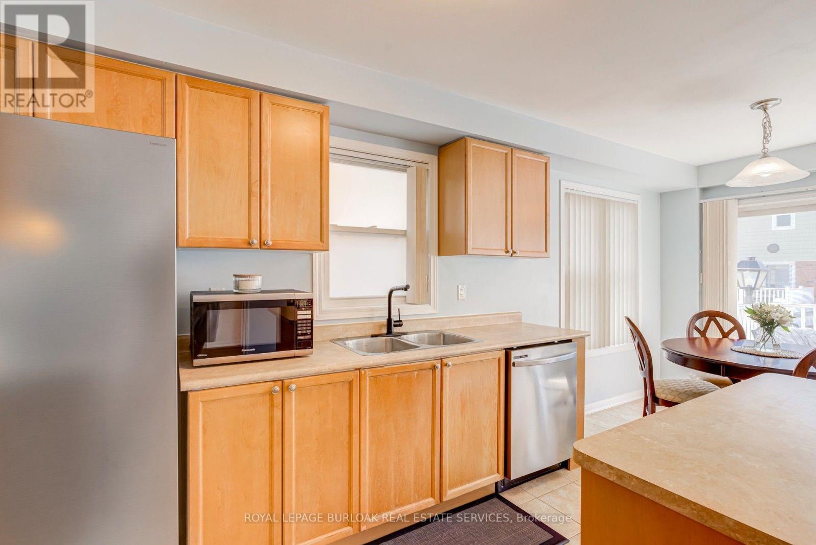 672 Mceastern Path, Milton, Ontario L9T 0G4 - Photo 14 - W13678562