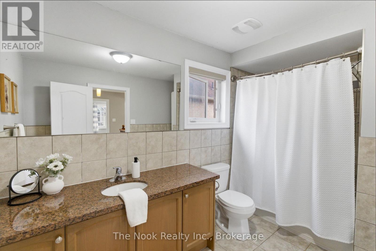 1 Wilbert Hoar Court, Clarington, Ontario  L1E 0B2 - Photo 28 - E13692474