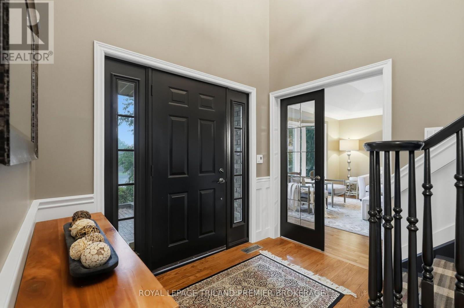 39 Hutchinson Place, Woodstock, Ontario  N4S 8V9 - Photo 3 - X13692440