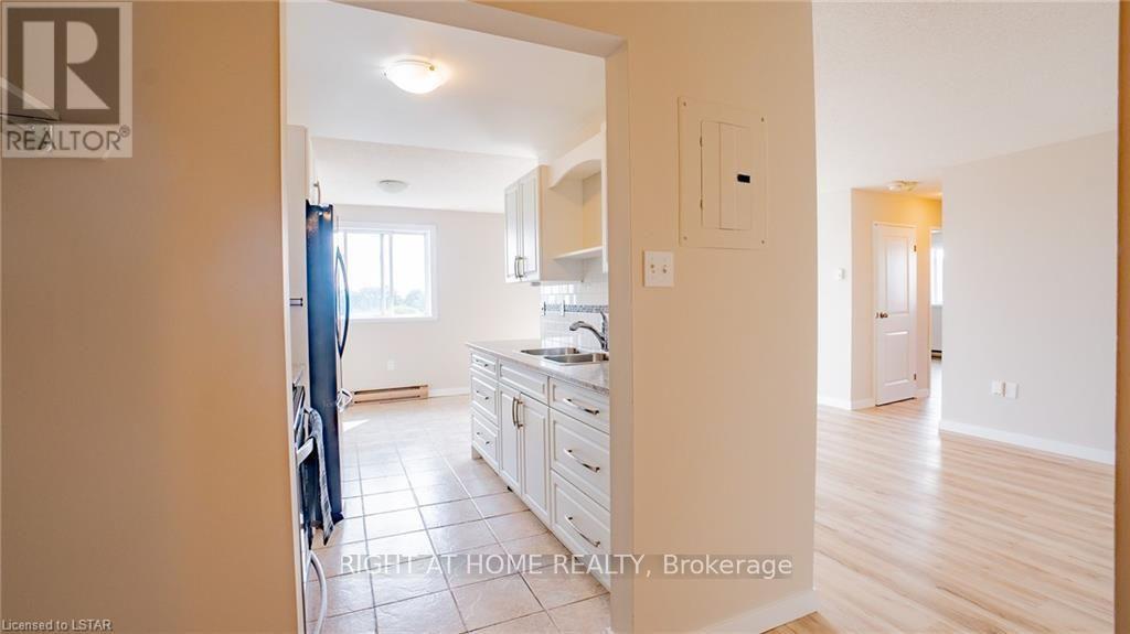 801 - 986 Huron Street, London East, Ontario N5Y 5E4 - Photo 11 - X13692460