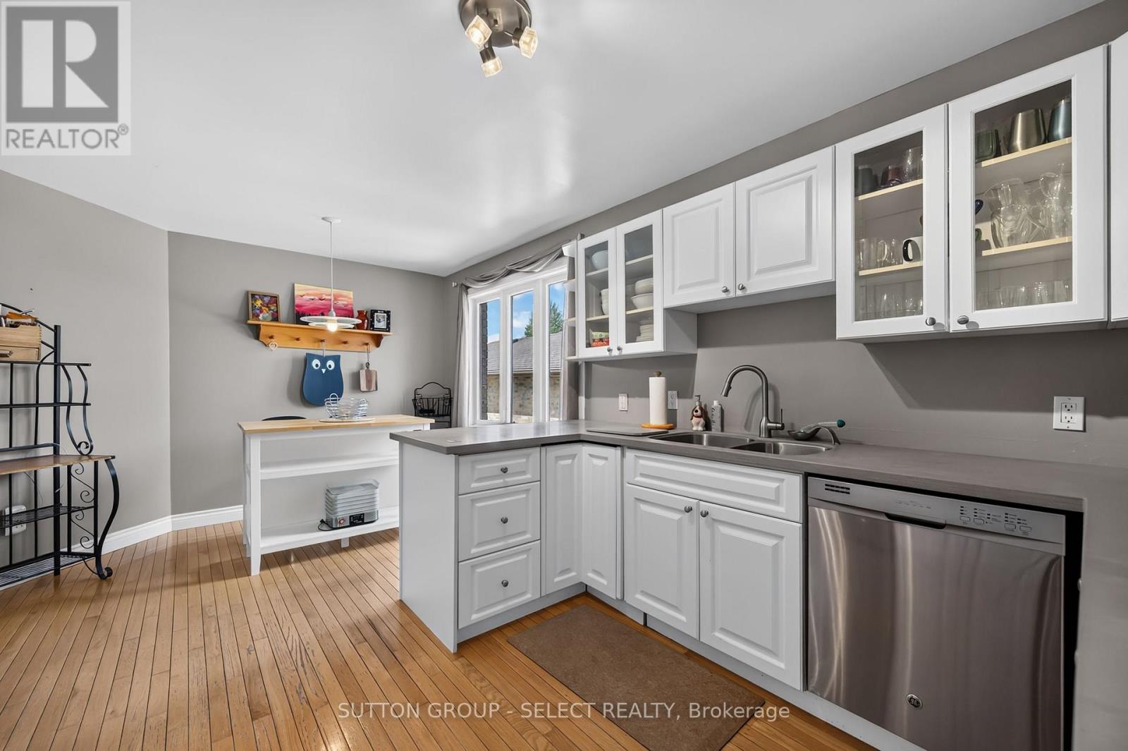 58 Eula White Place, London South, Ontario N5Z 5C2 - Photo 13 - X13692484
