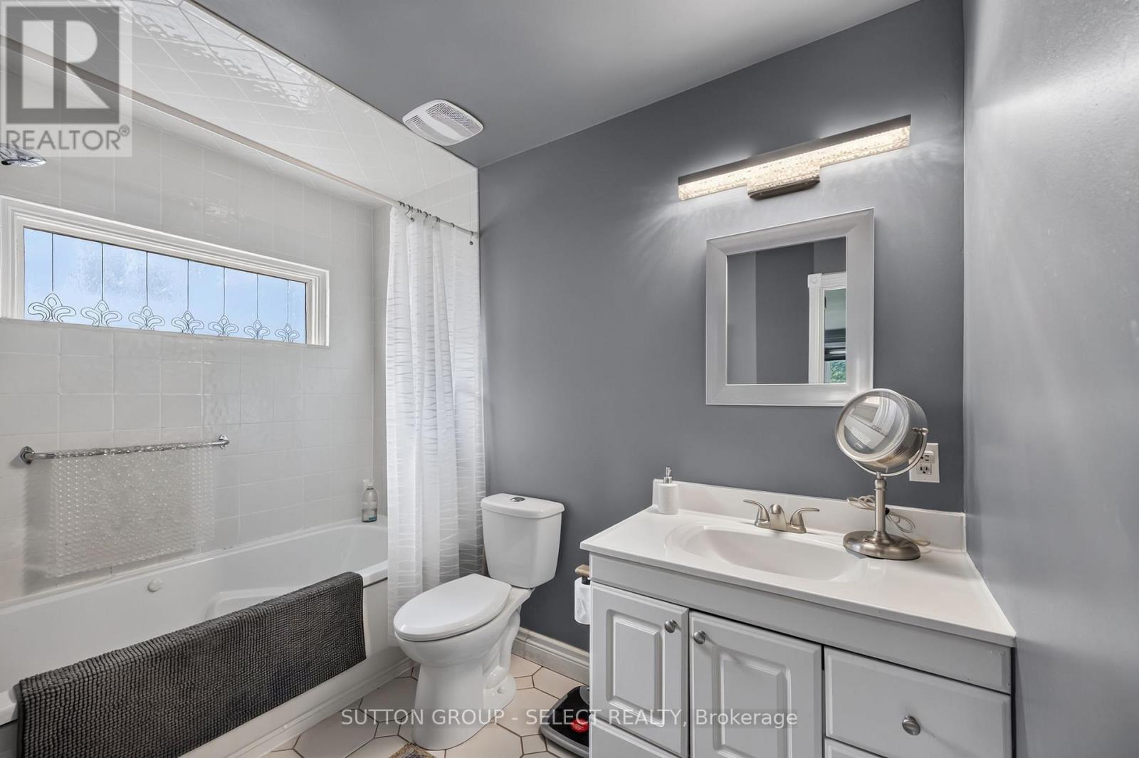 58 Eula White Place, London South, Ontario N5Z 5C2 - Photo 17 - X13692484