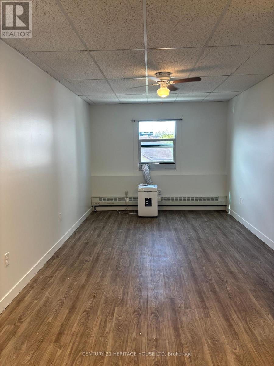 203 - 50 Scott Street, St. Thomas, Ontario N5P 1K6 - Photo 2 - X13692500