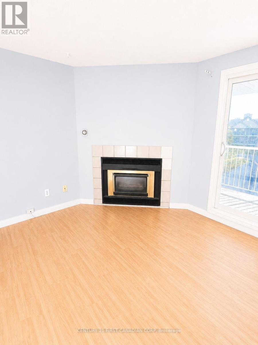 154 - 130 CONWAY DRIVE, London South, Ontario