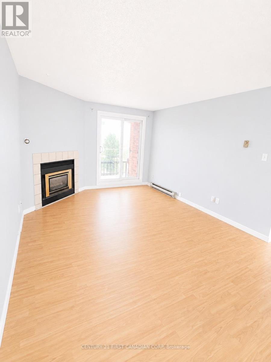 154 - 130 Conway Drive, London South, Ontario  N6E 3M9 - Photo 2 - X13692504