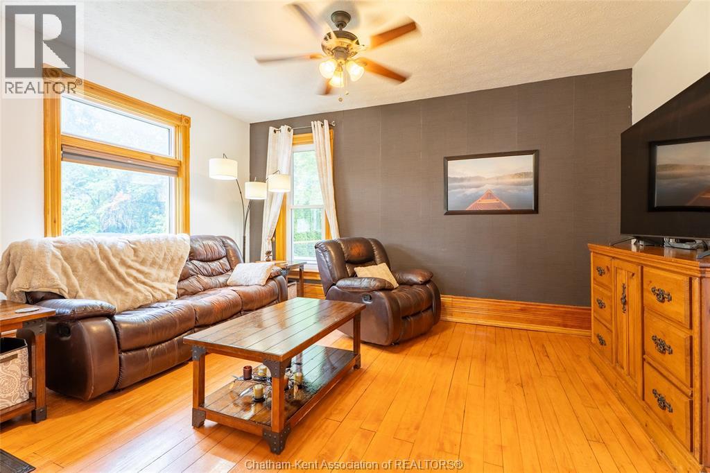 11666 Longwoods Road, Kent Bridge, Ontario  N0P 1V0 - Photo 11 - 26020294