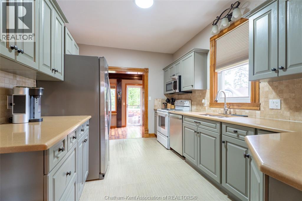 11666 Longwoods Road, Kent Bridge, Ontario  N0P 1V0 - Photo 12 - 26020294