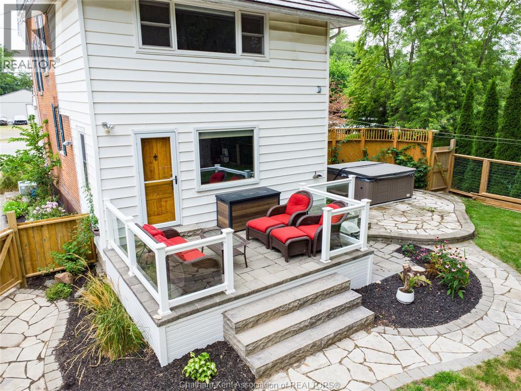 11666 Longwoods Road, Kent Bridge, Ontario  N0P 1V0 - Photo 6 - 26020294