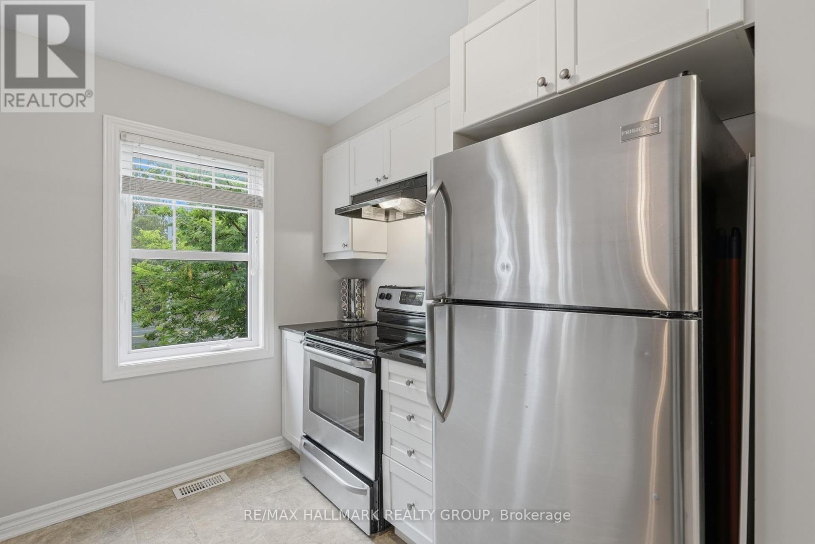 588 Foxlight Circle, Ottawa, Ontario  K2M 0L9 - Photo 12 - X13692424