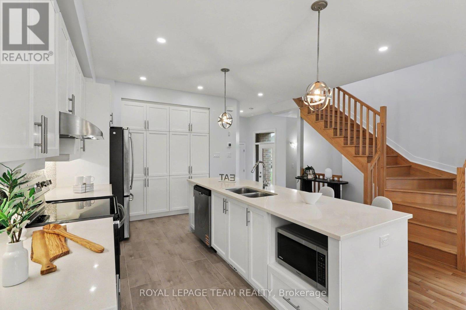 590 Triangle Street, Ottawa, Ontario  K2V 0M1 - Photo 11 - X13692494