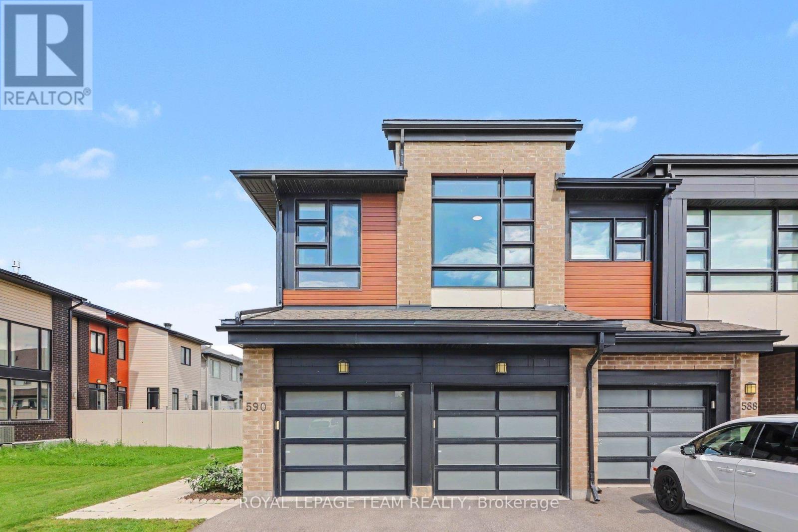 590 Triangle Street, Ottawa, Ontario  K2V 0M1 - Photo 2 - X13692494