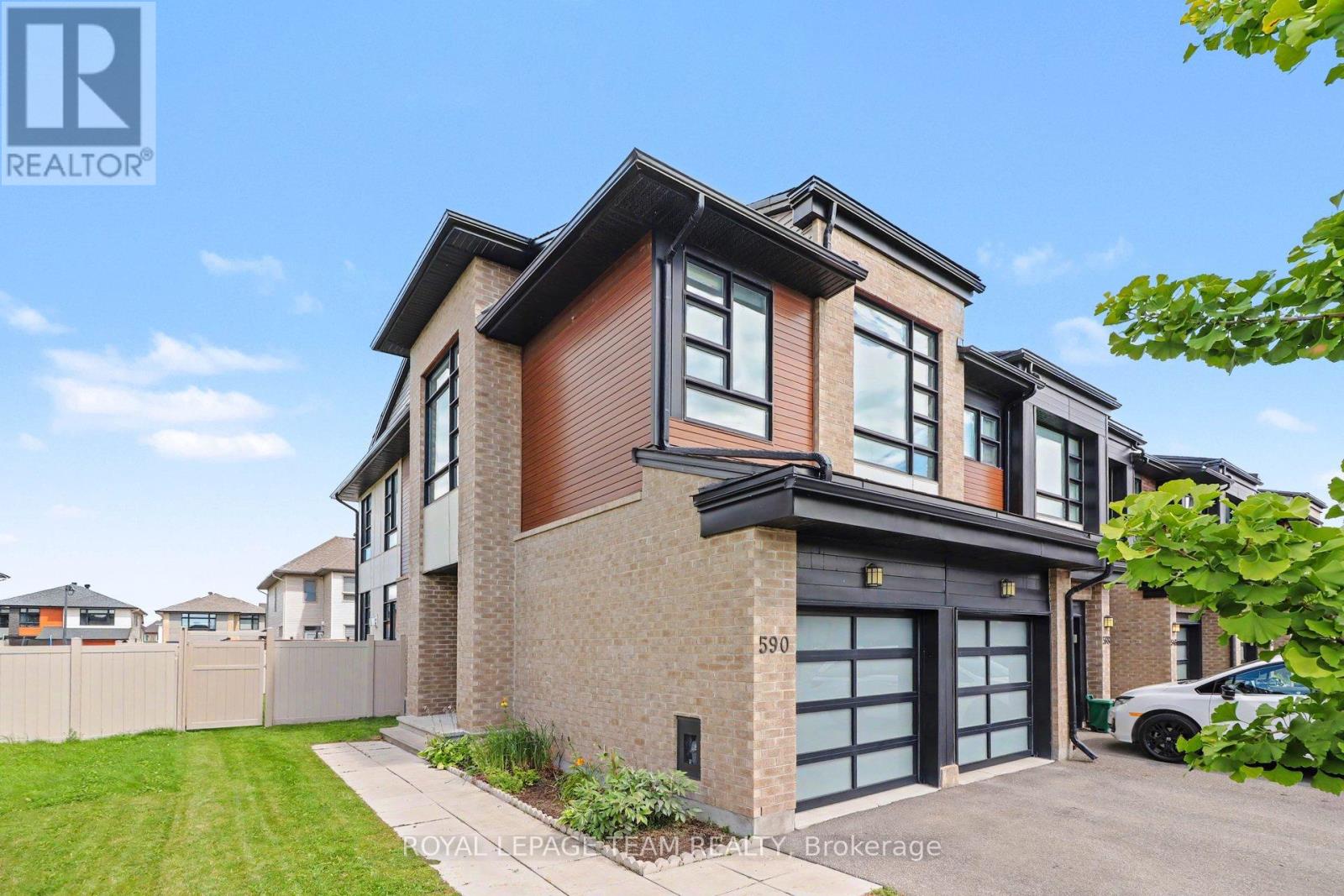 590 Triangle Street, Ottawa, Ontario  K2V 0M1 - Photo 3 - X13692494