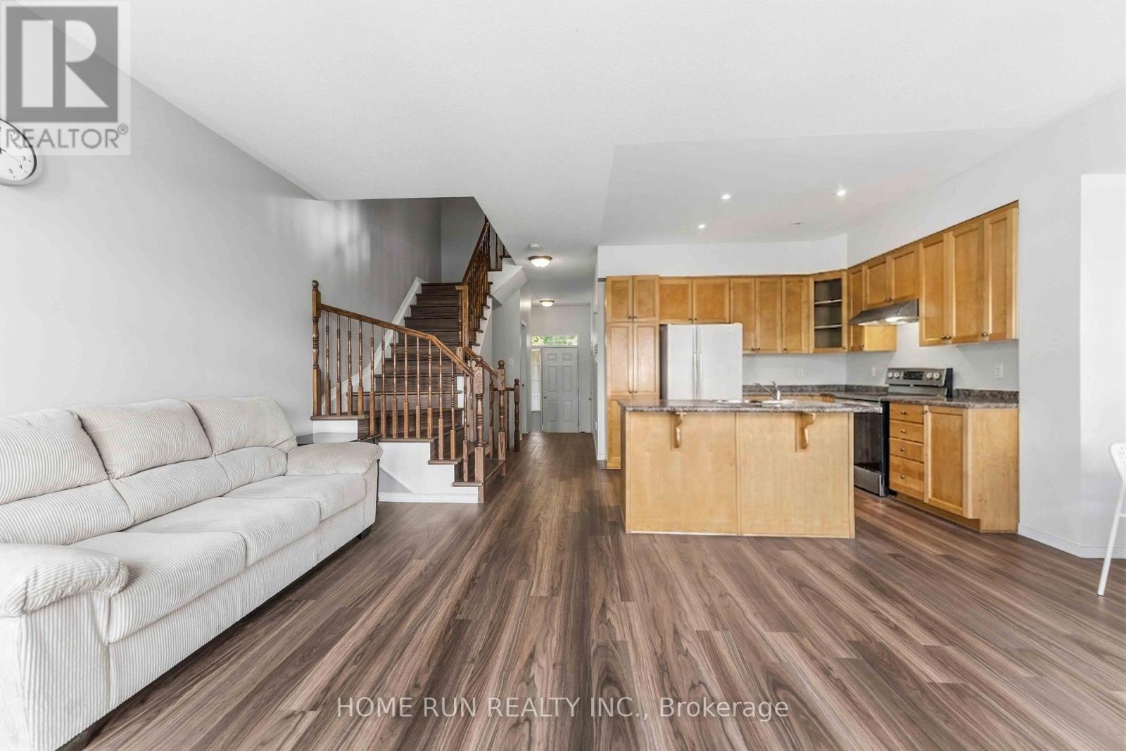 230 Badgeley Avenue, Ottawa, Ontario  K2T 0A4 - Photo 10 - X13692520
