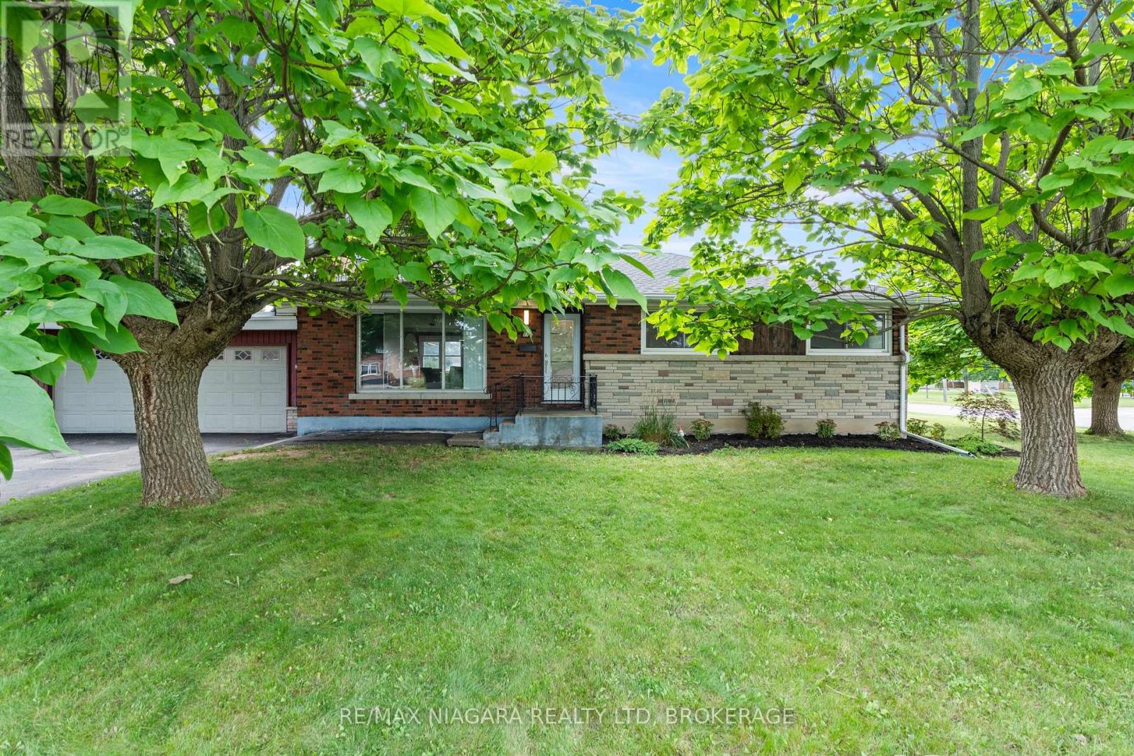 67 Maple Park Drive, Welland, Ontario  L3C 3X8 - Photo 4 - X13692452