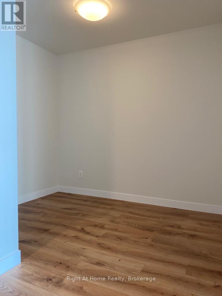 2113 - 60 Frederick Street, Kitchener, Ontario  N2H 0C7 - Photo 8 - X13692516