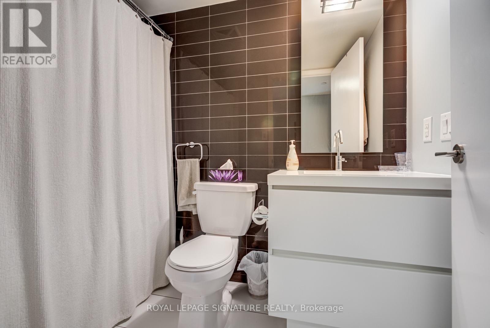 318 - 75 Queens Wharf Road, Toronto, Ontario  M5V 0J8 - Photo 11 - C13692410