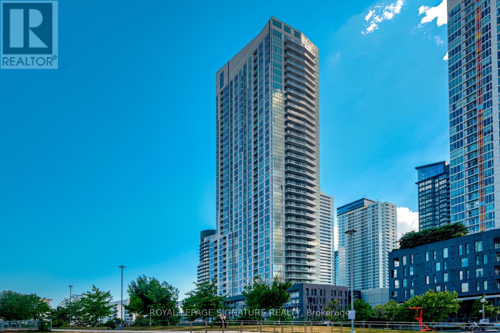 318 - 75 Queens Wharf Road, Toronto, Ontario  M5V 0J8 - Photo 2 - C13692410