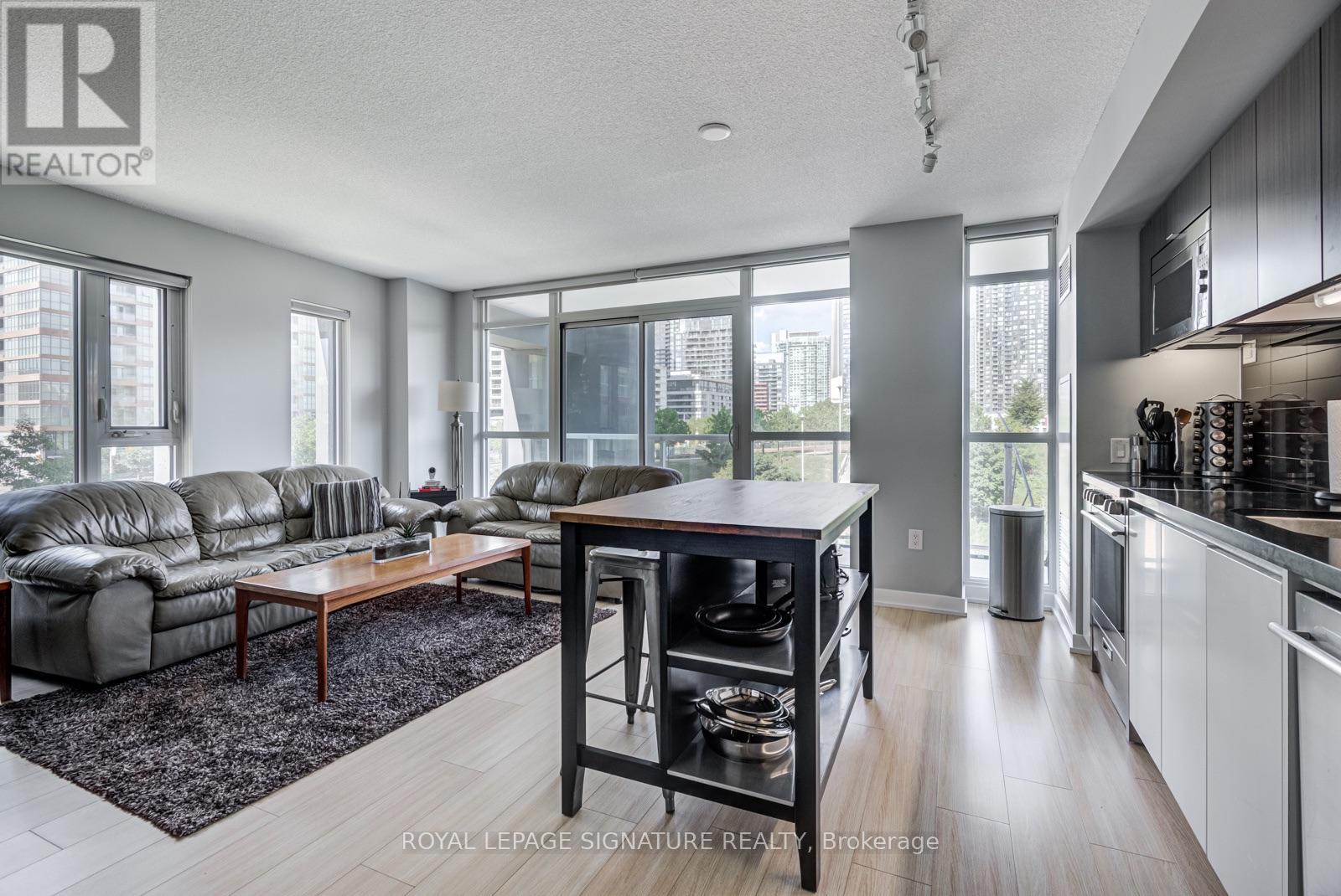 318 - 75 Queens Wharf Road, Toronto, Ontario  M5V 0J8 - Photo 4 - C13692410