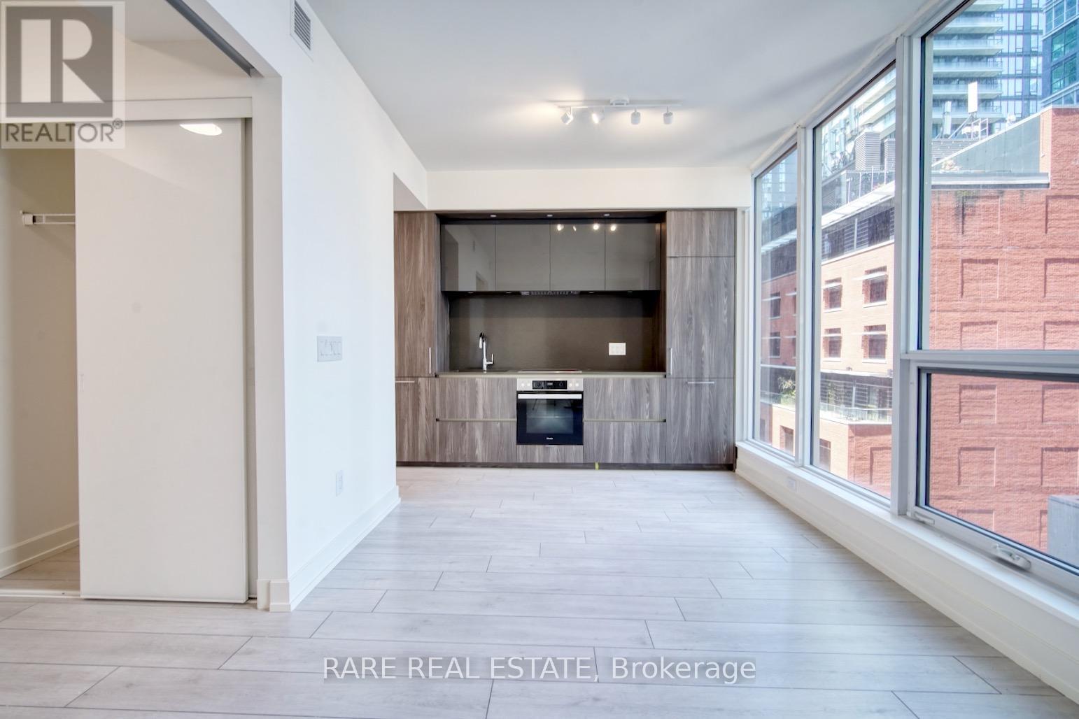 619 - 15 MERCER STREET, Toronto, Ontario