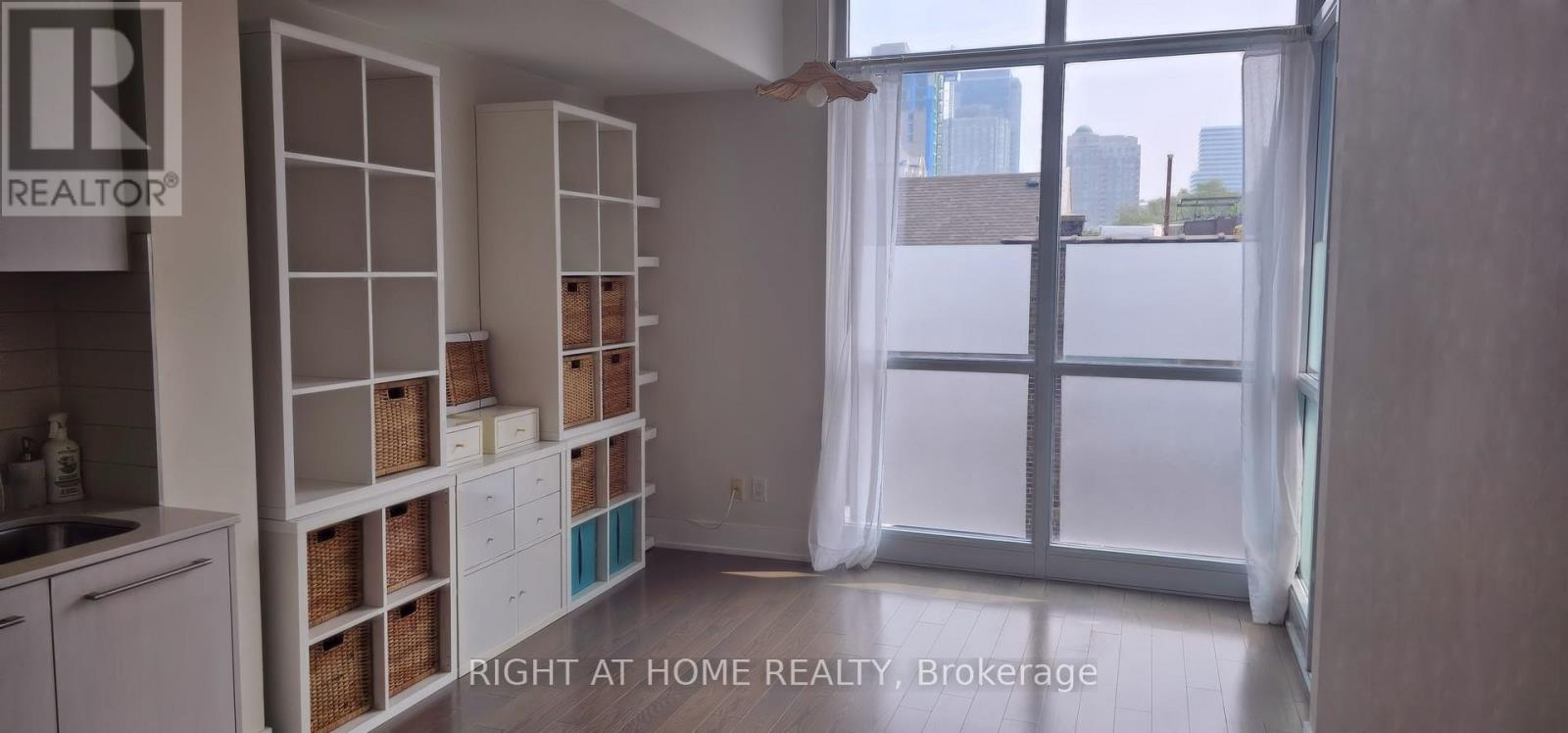 302 - 170 Avenue Road, Toronto, Ontario  M5R 0A4 - Photo 6 - C13692456