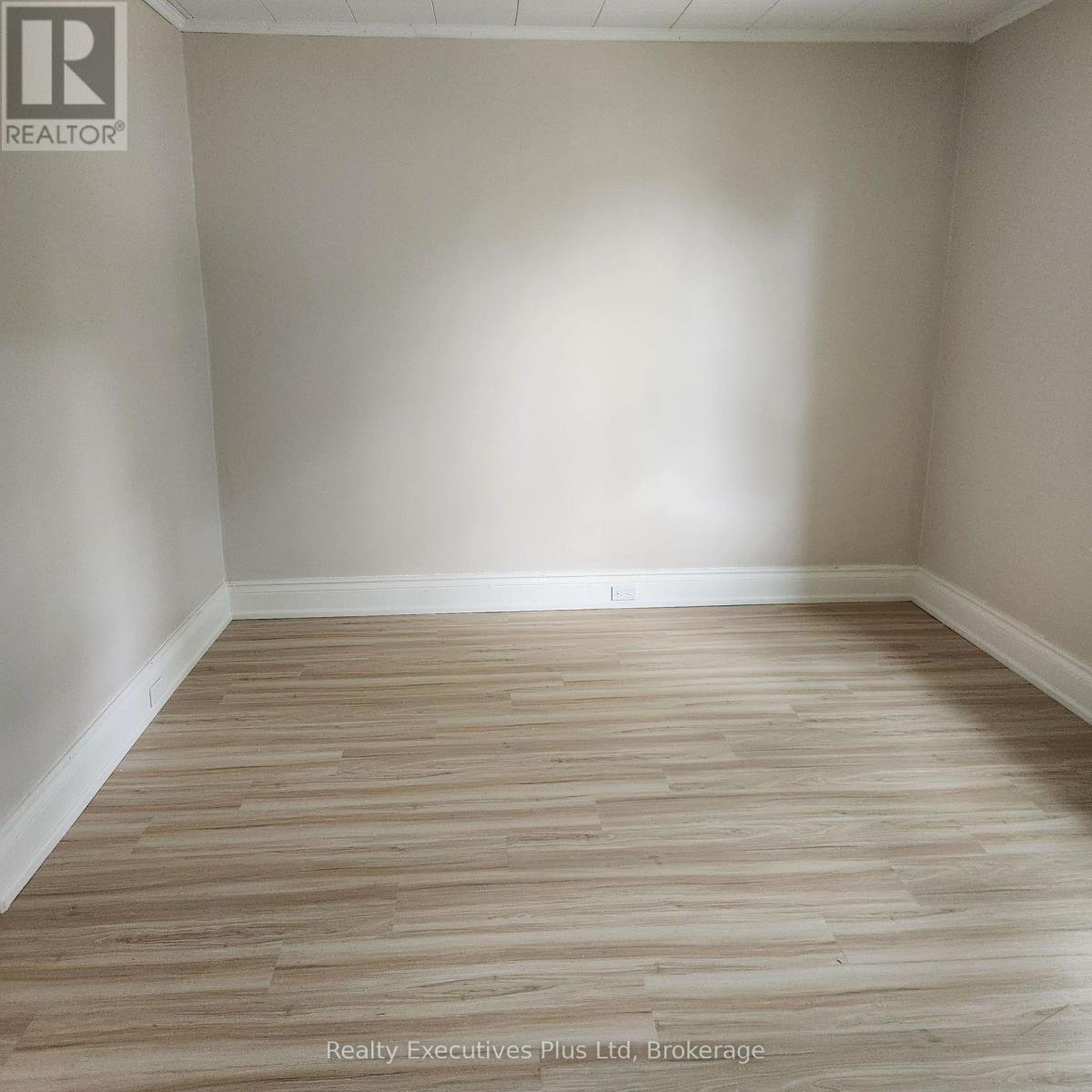 Apt 2 - 439 Manly Street, Midland, Ontario  L4R 3E6 - Photo 10 - S13692468