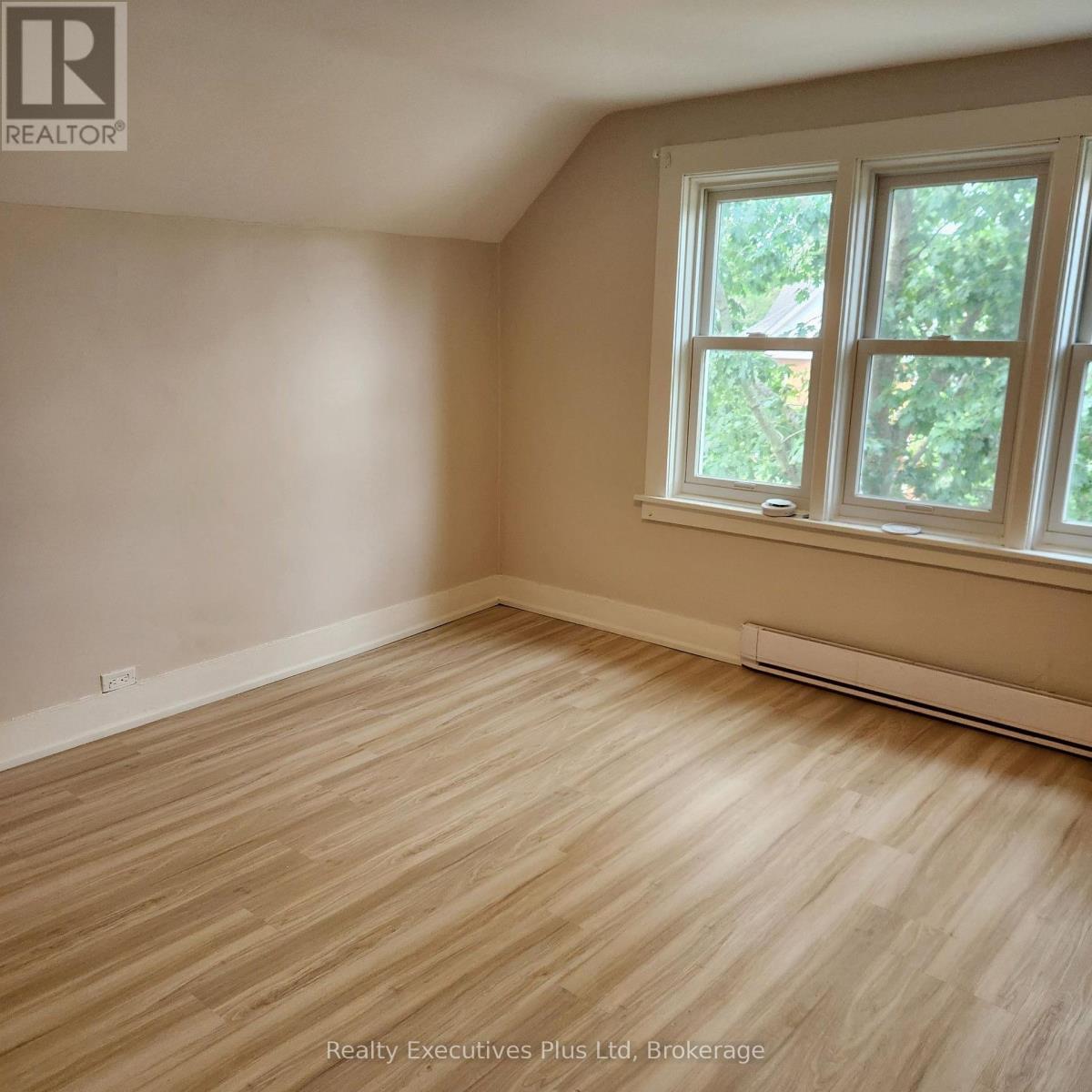 Apt 2 - 439 Manly Street, Midland, Ontario  L4R 3E6 - Photo 12 - S13692468