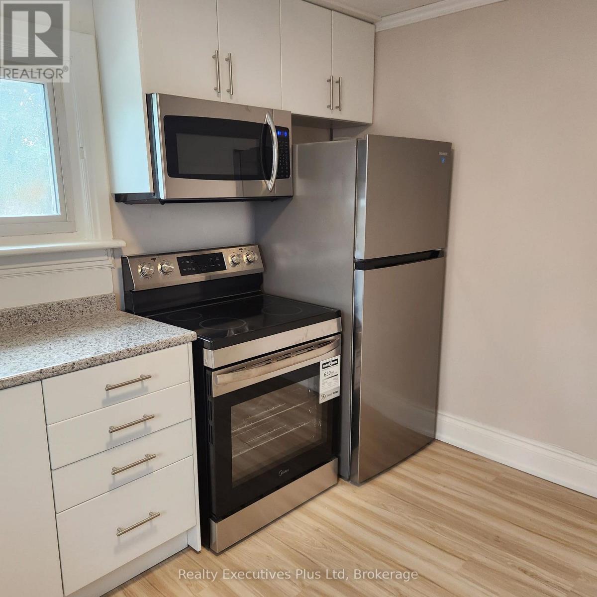 Apt 2 - 439 Manly Street, Midland, Ontario  L4R 3E6 - Photo 6 - S13692468