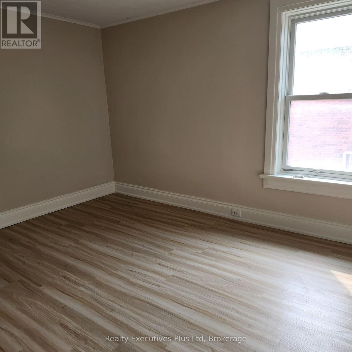 Apt 2 - 439 Manly Street, Midland, Ontario  L4R 3E6 - Photo 9 - S13692468