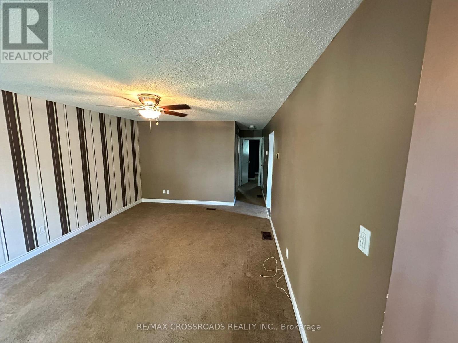 Main - 613 Perry Street, Whitby, Ontario  L1N 4C6 - Photo 7 - E13692386