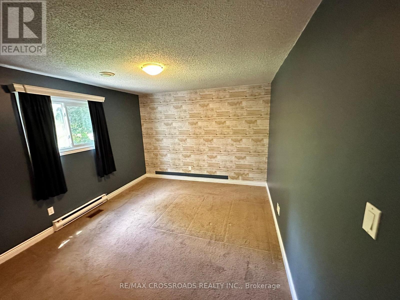 Main - 613 Perry Street, Whitby, Ontario  L1N 4C6 - Photo 9 - E13692386