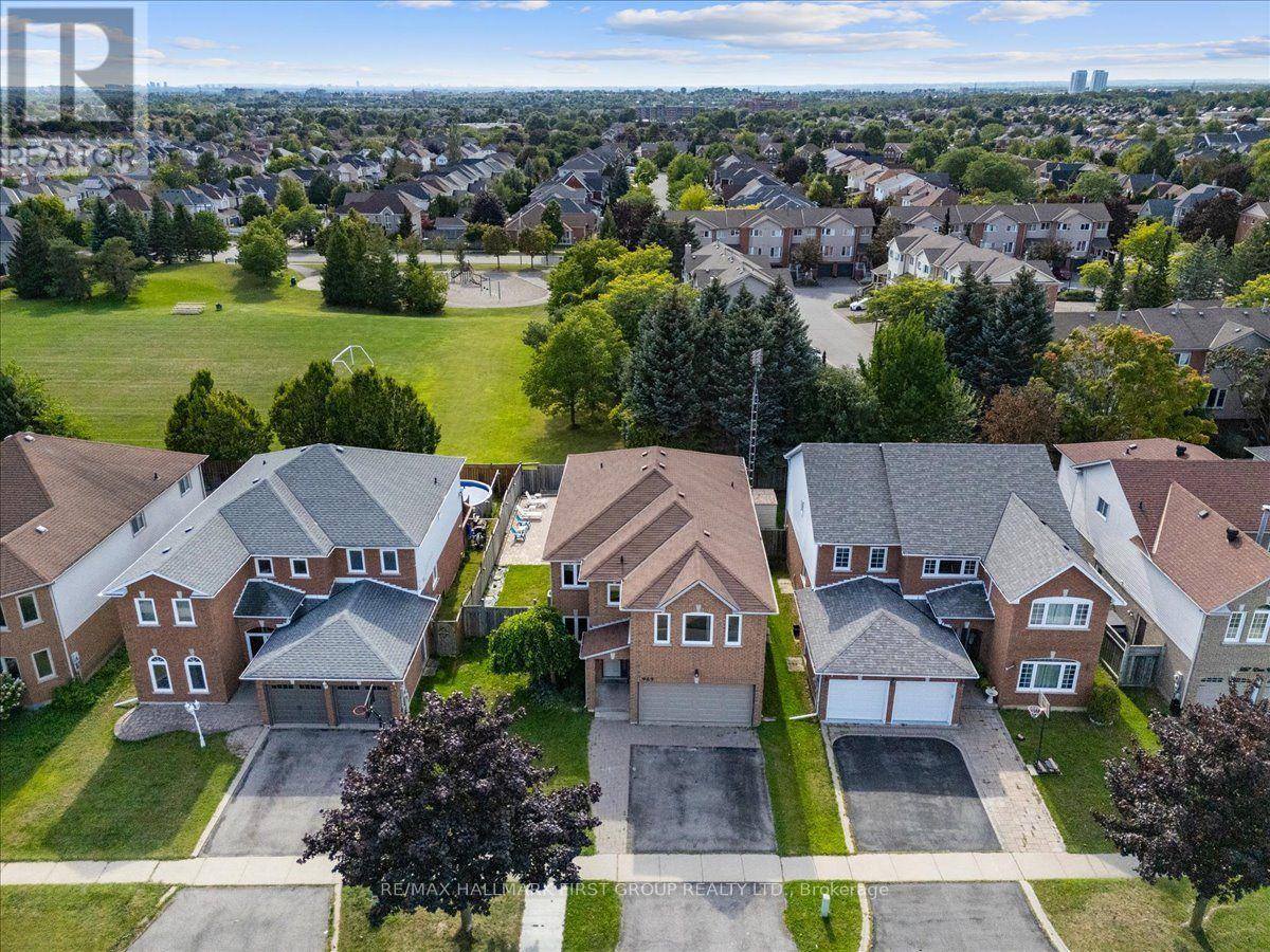 989 DEER VALLEY DRIVE, Oshawa, Ontario