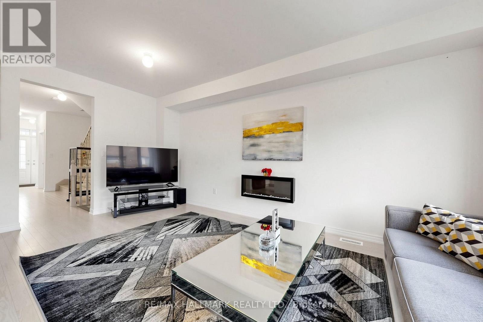 19 Conarty Crescent, Whitby, Ontario L1P 0L4 - Photo 10 - E13692586