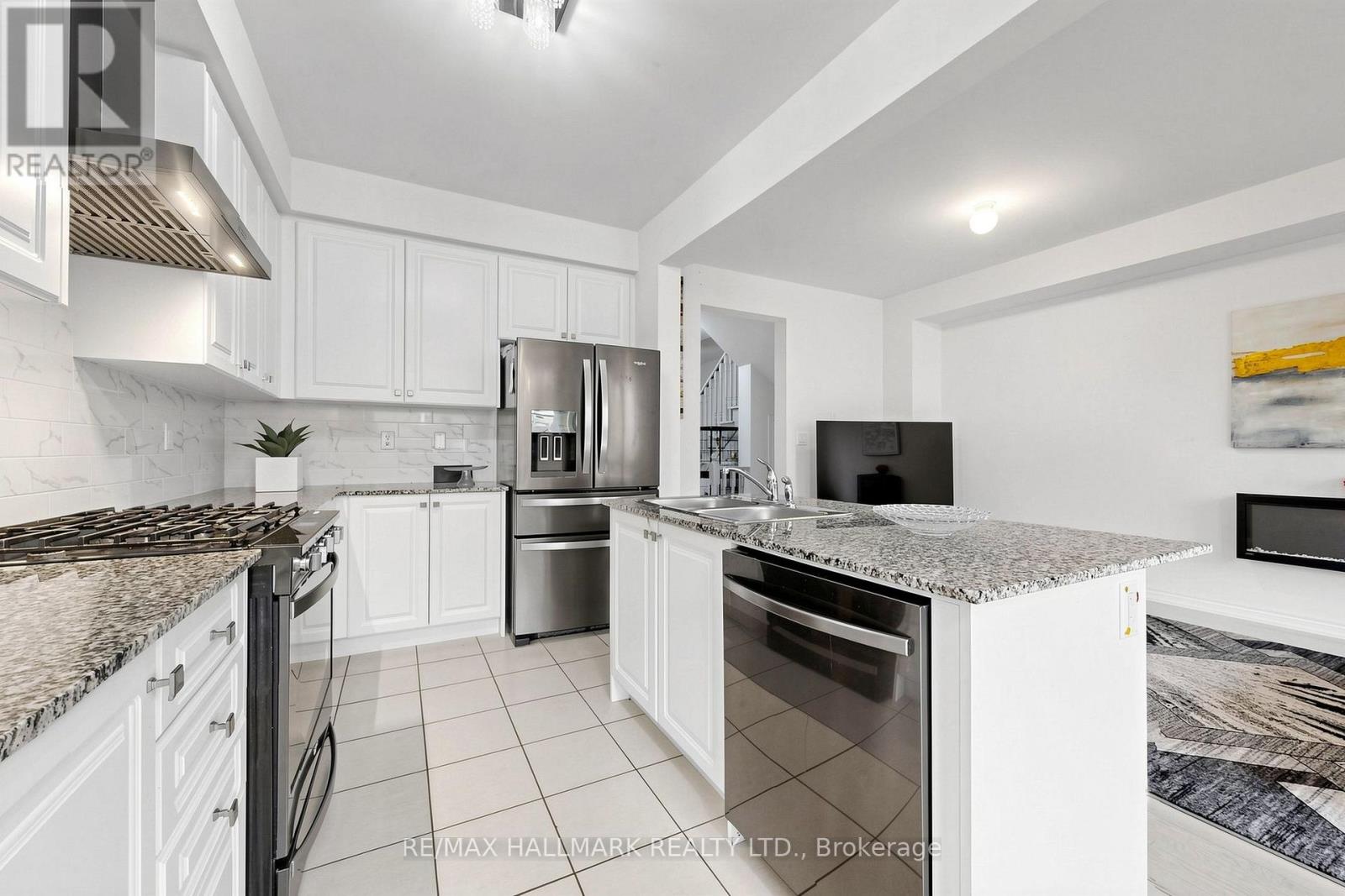 19 Conarty Crescent, Whitby, Ontario L1P 0L4 - Photo 17 - E13692586