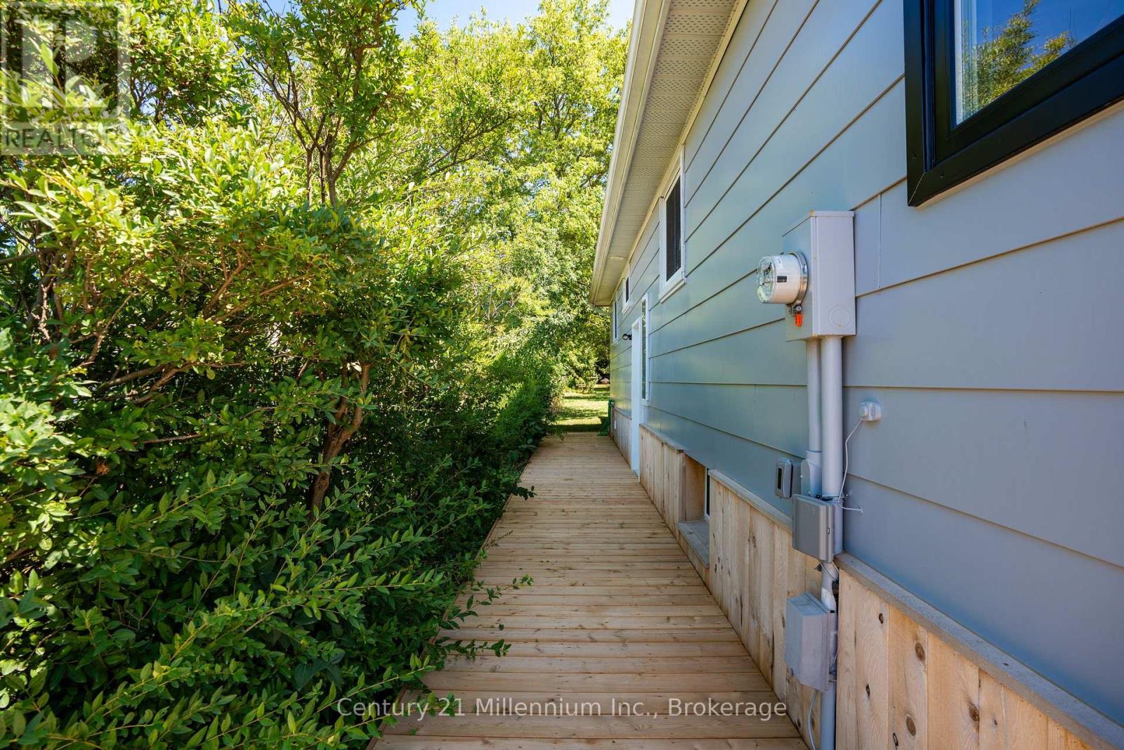 873 9th Avenue E, Owen Sound, Ontario  N4K 3E8 - Photo 4 - X13692414