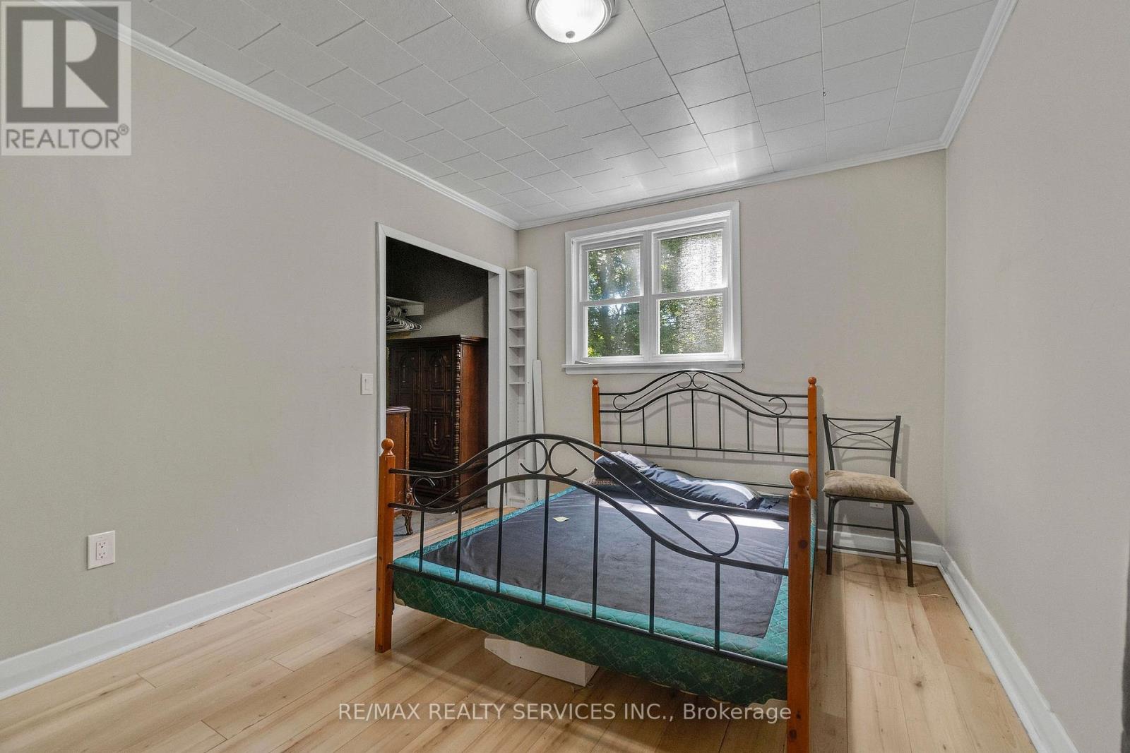 2 Parsons Avenue, Caledon, Ontario L7C 1G1 - Photo 9 - W12946470