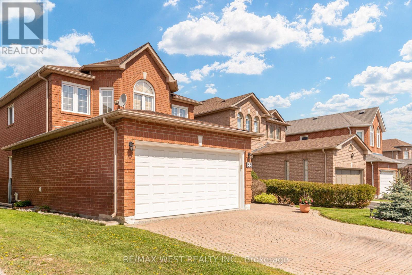 55 Pavin Crescent, Caledon, Ontario  L7E 1W9 - Photo 2 - W13127576